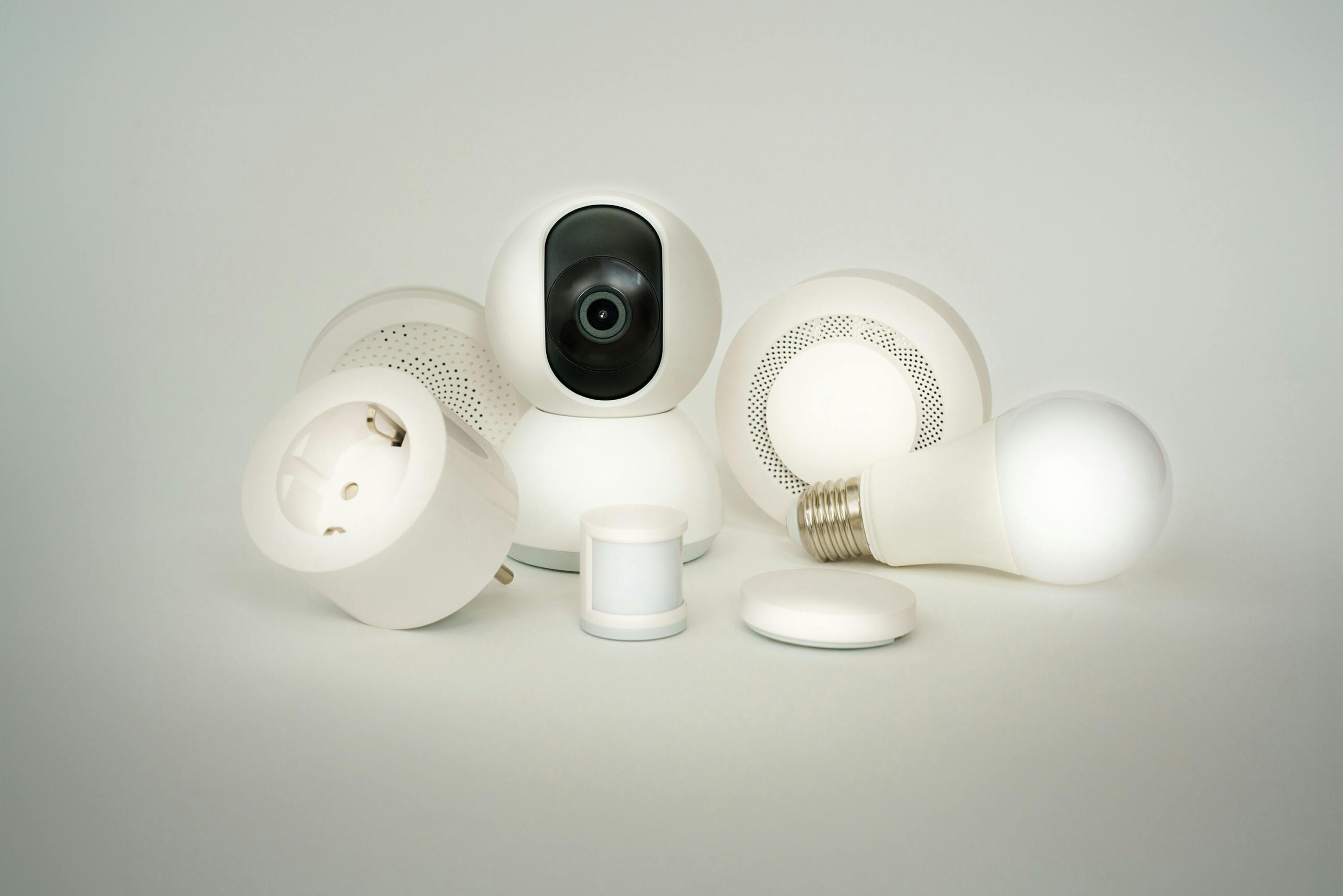 Cybersecurity Essentials for the Modern Home: Smart Devices and IoT Protection